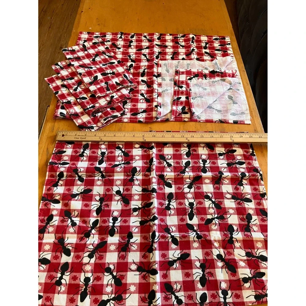 Picnic Blanket Tablecloth & Set of 4 Cloth Napkins Red Gingham Ant Print Picnic